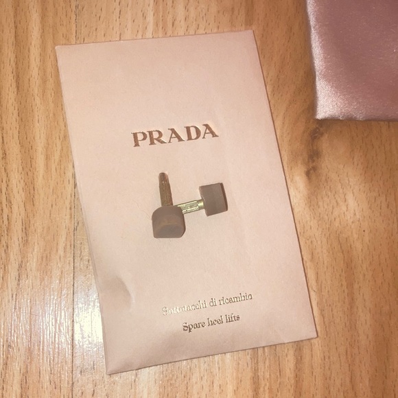 Prada Capretto Basic Cipria in black with dust bag, box, and spare heel lifts - Picture 12 of 12